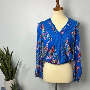 Mi Ami Francesca's Blue Paisley Cross Snap Long Sleeve Blouse Top Size Small